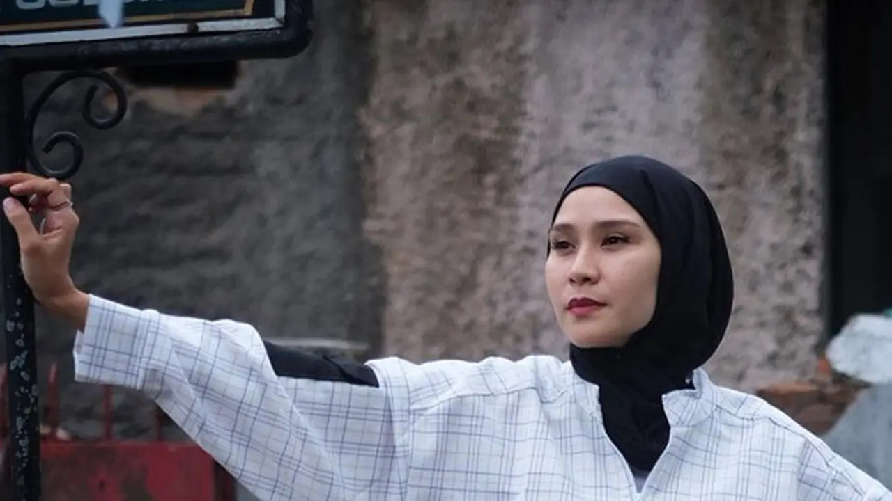 [Fimela] Zaskia Adya Mecca