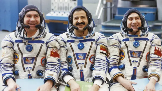 Kisah Astronot Suriah, dari Pahlawan Nasional Jadi Pengungsi