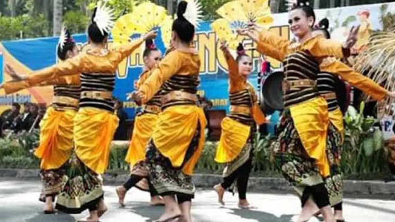 Festival Senggigi 2016 Hebohkan Pulau Lombok