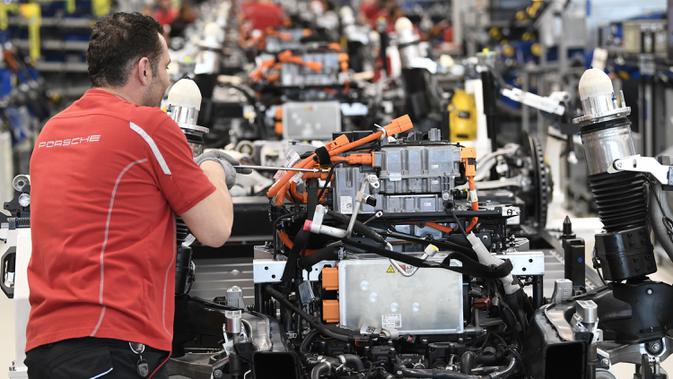 Pemerintah Bocorkan Investor Produsen Baterai Kendaraan Listrik Di Indonesia Otomotif Liputan6 Com