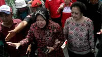 Megawati Soekarnoputri dan Walikota Surabaya Tri Rismaharini (Antara/Suryanto)