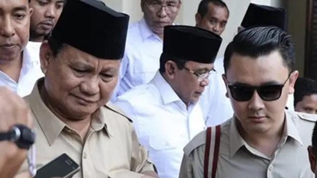7 Pesona Ridwan Dhani, Sekertaris Pribadi Prabowo yang Bikin Meleleh