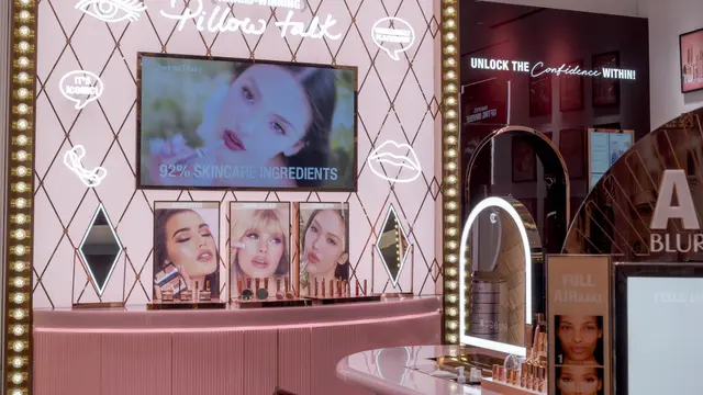 Charlotte Tilbury Hadirkan Beauty Wonderland Pertama di Asia Tenggara, Ada Sentuhan Indonesia yang Cantik