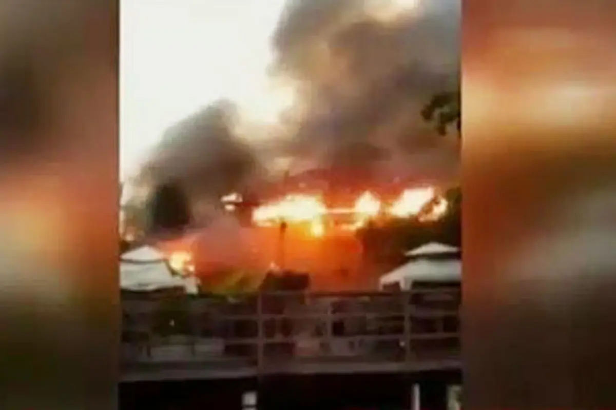 Kebakaran Kafe Ternama di Manado