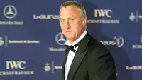 Johan Cruyff Emosional Saksikan Penalti Unik Messi-Suarez