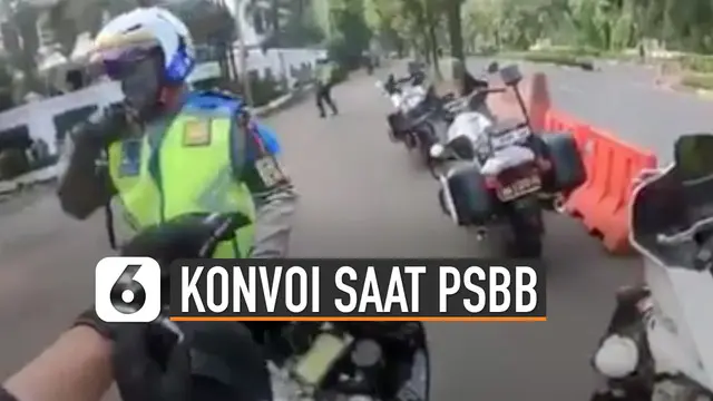 Sejumlah pengemudi sepeda motor sport kebut-kebutan di ruas jalan saat ada Pembatasan Sosial Berskala Besar (PSBB) di Jakarta.