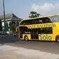 Pemkot Solo menerima hibah bus tingkat baru dari Tahir Foundation di Balaikota Solo, Kamis (12/7).