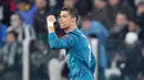 Striker Real Madrid, Cristiano Ronaldo, melakukan selebrasi usai mencetak gol ke gawang Juventus pada laga Liga Champions di Stadion Allianz, Selasa (3/4/2018). Juventus takluk 0-3 dari Real Madrid. (AP/Alessandro Di Marco)
