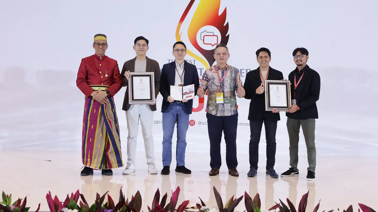 Transcosmos Indonesia (TCID) berhasil meraih dua penghargaan di The Best Contact Center Indonesia (TBCCI) 2024 yang diselenggarakan oleh Indonesia Contact Center Association (ICCA).
