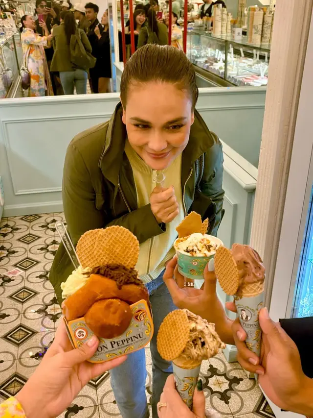 Luna Maya (Instagram/@lunamaya)