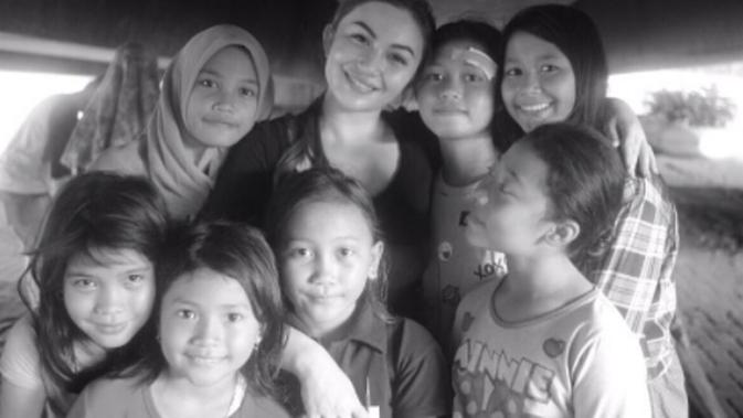 Kembali Ke Instagram Ariel Tatum Buka Donasi Untuk Anak Jalanan News Entertainment Fimela Com