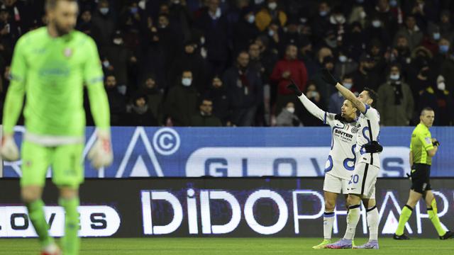 Foto: Lima Gol ke Gawang Salernitana Membuat Inter Milan Nyaman di Puncak Klasemen Sementara Liga Italia