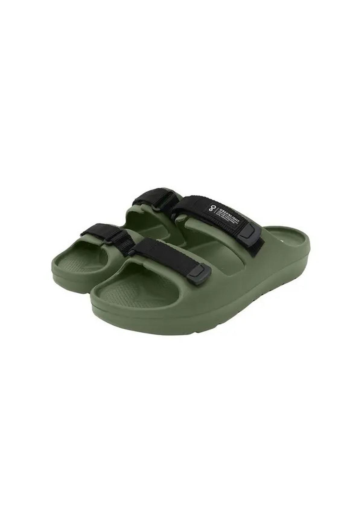 Rekomendasi 6 Sandal Cowok dari Brand Lokal untuk Diincar Saat Harbolnas 10.10