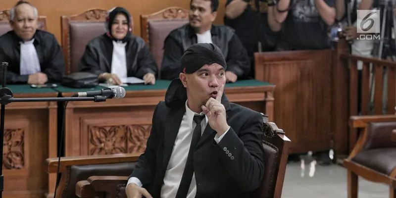 Ahmad Dhani Divonis 1 Tahun 6 Bulan Penjara