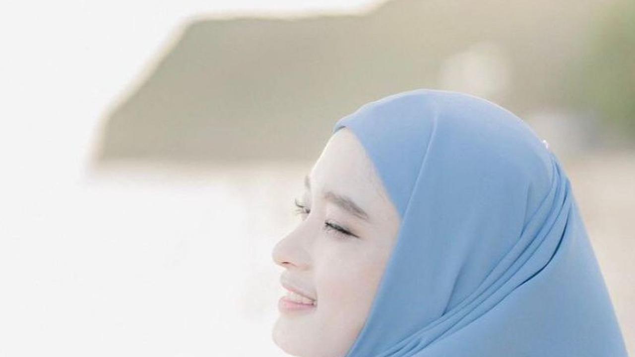 Tetap Konsisten Pakai Hijab Syari