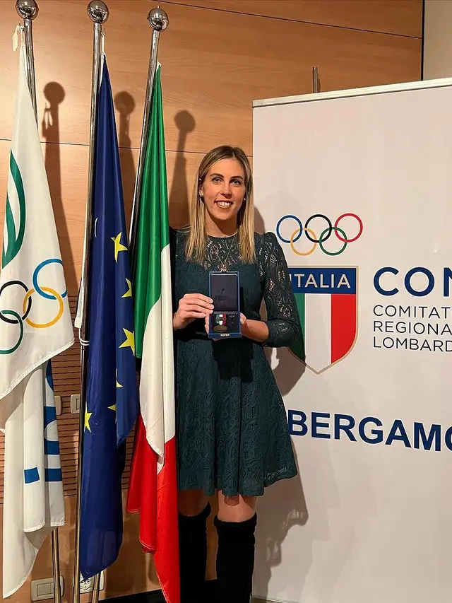 6 Gaya Stylish Indre Sorokaite saat di Luar Lapangan, Pevoli Italia yang akan Berlaga di PLN Mobile Proliga 2024