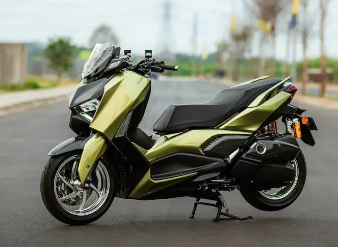 10 Potret Modifikasi Yamaha Xmax 250, Pakai Skin Mencolok Lebih Hedon