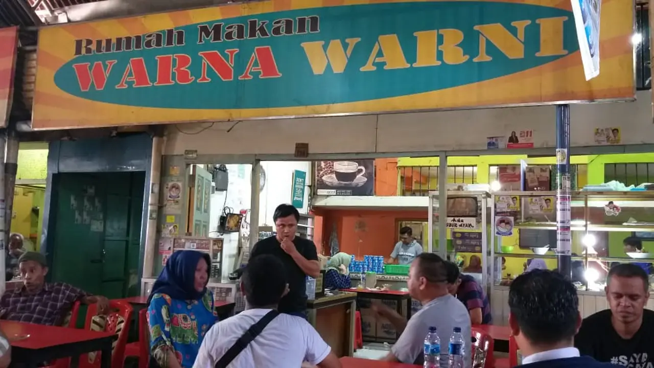 Rumah kopi legendaris di Kawasan Jalan Roda atau Jarod Kota Manado, Sulut. ,