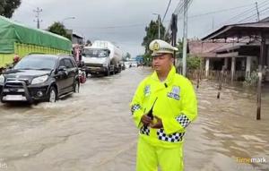 Meningkatnya ancaman bencana hidrometeorologi basah akibat hujan berintensitas tinggi di di Kudus, memaksa Pemkab Kudus menetapkan status tanggap darurat. (Liputan6.com/ Arief Pramono)