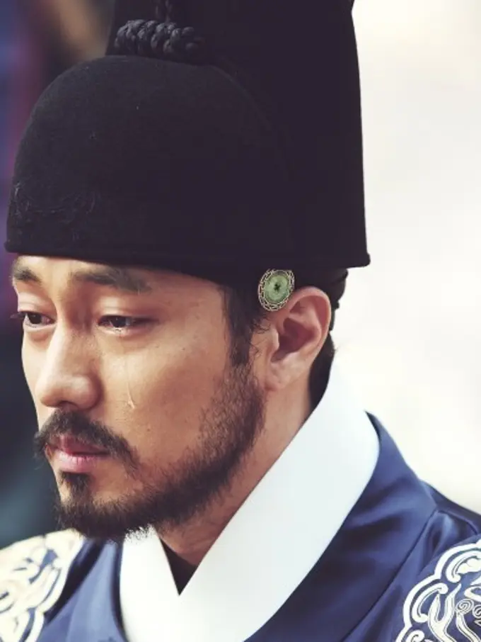 So Ji Sub