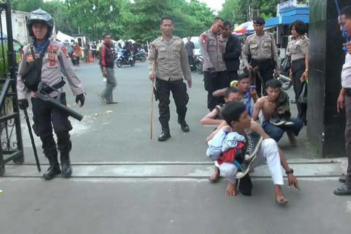 Pelajar tawuran