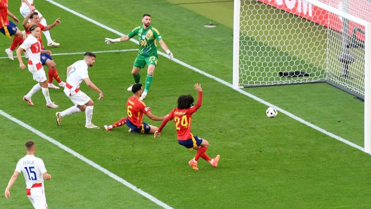 Dengan hasil ini, Spanyol kini menempati peringkat pertama klasemen sementara grup B Euro 2024, sementara Kroasia berada di dasar klasemen. Foto: REUTERS / Fabian Bimmer<br>