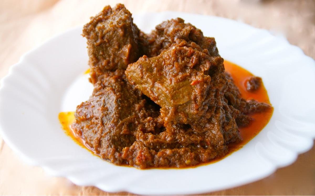 ilustrasi rendang khas minang