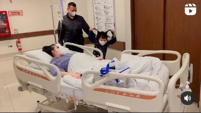 [Fimela] Uut Permatasari