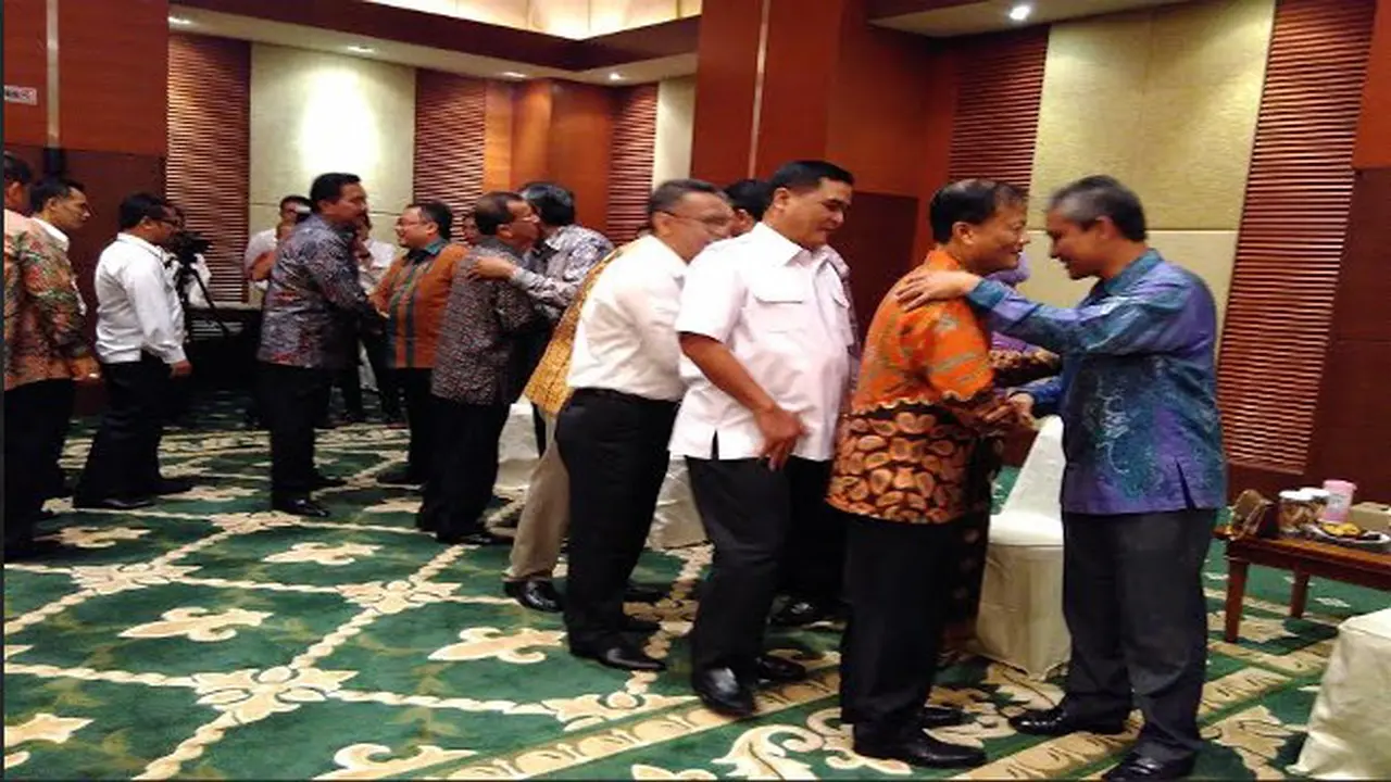 Menteri Keuangan Bambang Brodjonegoro gelar halal bi halal di hari pertama kerja