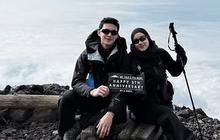 Rayakan Anniversary ke-5, Potret Dinda Hauw dan Rey Mbayang Taklukkan Gunung Fuji
