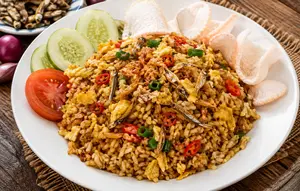 Resep Nasi Goreng Kampung dengan Telur dan Teri, Gurih Sedap dan Bikin Nagih