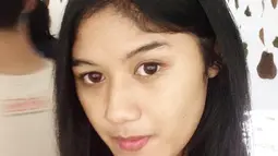 Erina Gudono bahkan tak segan membagikan potret cantik dirinya tanpa riasan di akun media sosial Instagramnya. Bahkan ada yang menyebut paras cantik Erina Gudono tanpa makeup mirip dengan artis Bella Saphira. (Liputan6.com/IG/@erinagudono)
