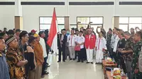 Sebanyak 104 bekas pengikut Negara Islam Indonesia (NII) dari berbagai kecamatan di Garut, Jawa Barat, mencabut bai’at sebagai anggota NII, dan menyatakan kembali ke pangkuan NKRI. (Liputan6.com/Jayadi Supriadin)