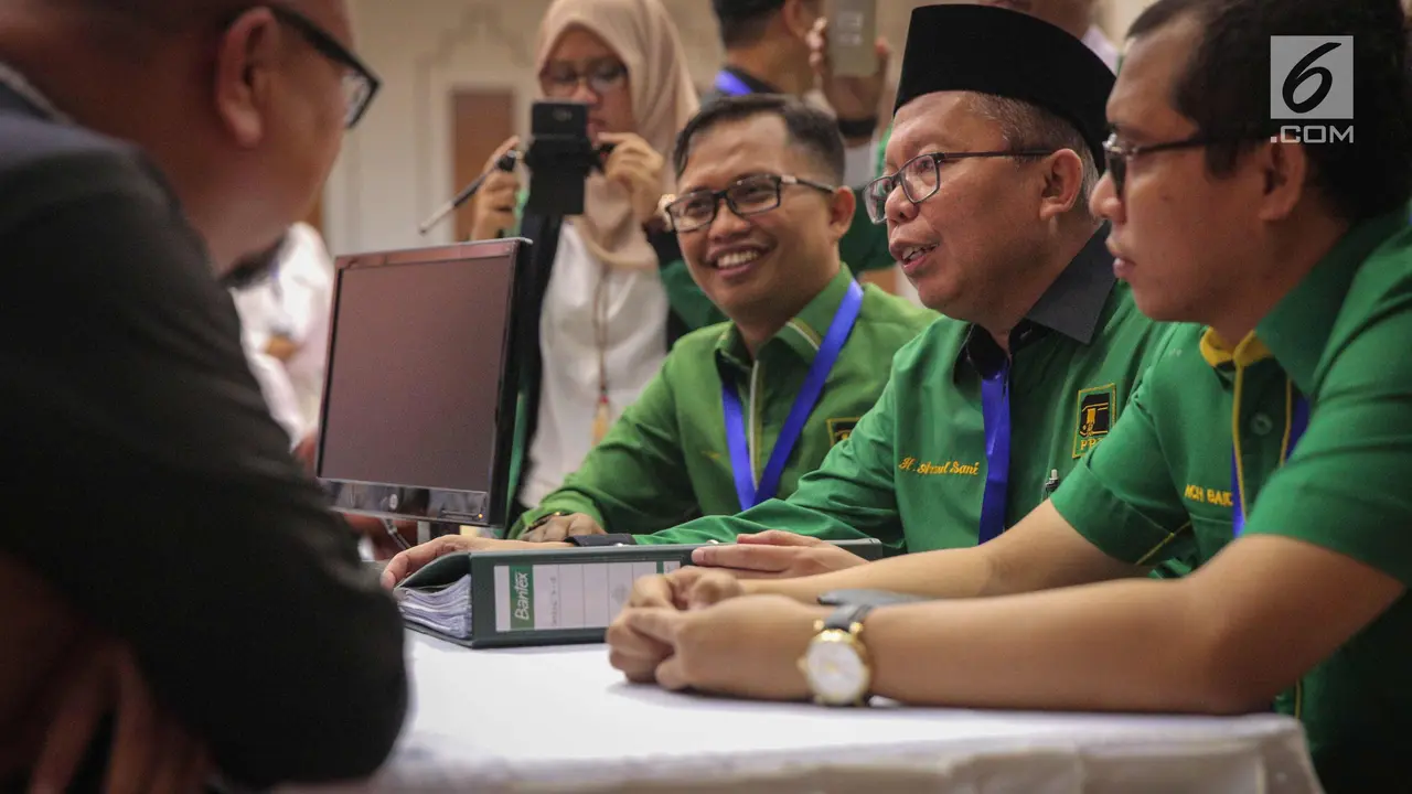PPP Kubu Romi Serahkan Berkas Pendaftaran Peserta Pemilu 2019