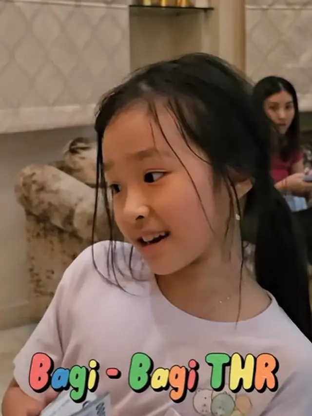 Sarwendah berbagi THR ke karyawan (Instagram/sarwendah29)