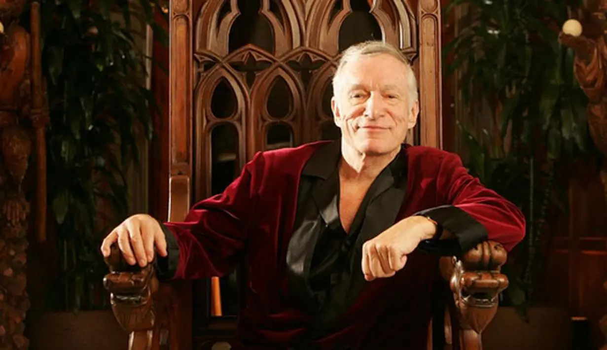 Sejak kepergian Hugh Hefner untuk selamanya, publik selalu bertanya penyebab di balik kematian bos playboy itu. Setelah beberapa hari Hefner dikebumikan, akhirnya terungkap soal kematian itu. (Instagram/hughefner)