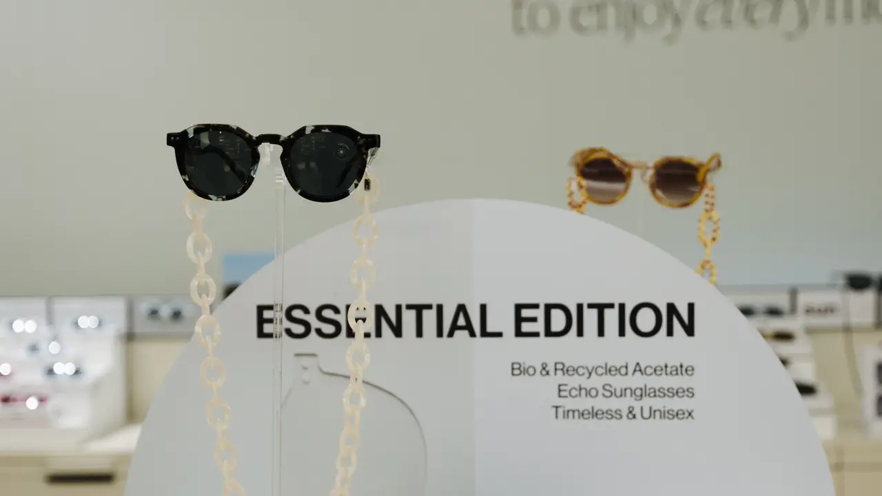 Koleksi Essential Edition Memiliki Berbgai Fungsi yang Menarik
