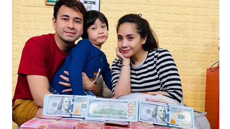 Beri Hadiah Lebaran Rp 1 Miliar, Ini 5 Momen Keluarga Raffi Ahmad Berbagi Sesama