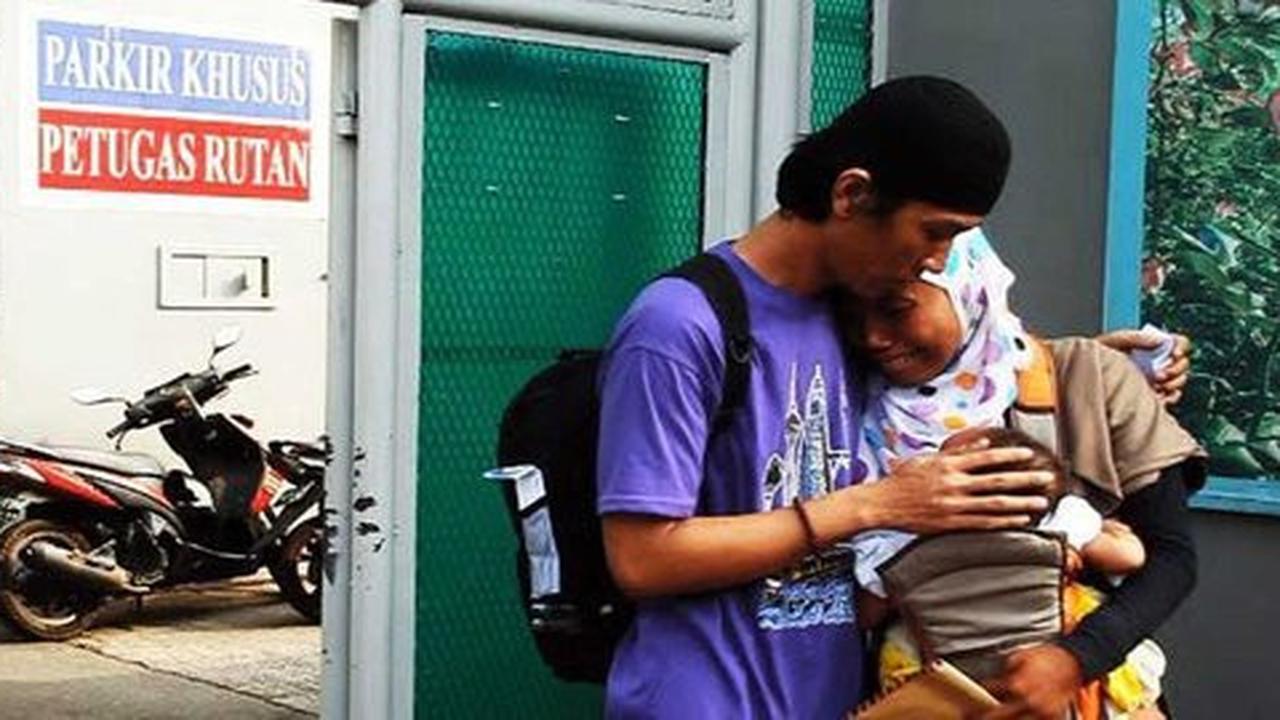 Melihat jenazah anak sebelum dikubur pun tak diizinkan
