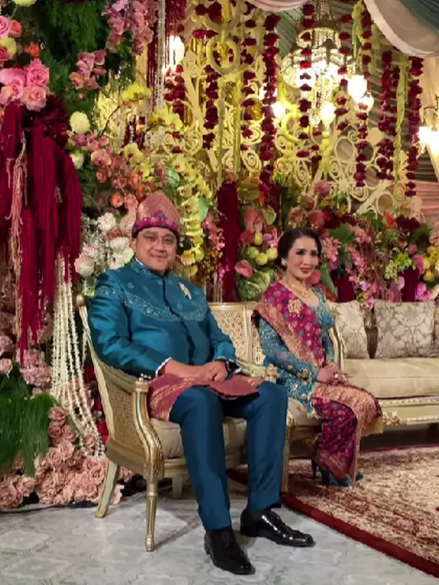 Pernikahan Anak Dede Yusuf, Alifiya Arkana dan Khalifah Alkays (Foto: Instagram Alifiya)