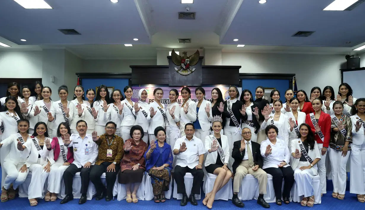 Saat memberi pembekalan, Budi Waseso pun menyampaikan harapannya kepada 38 finalis agar bisa menjadi figure yang menjembatani BNN untuk menyuarakan bahaya narkoba. (Nurwahyunan/Bintang.com)