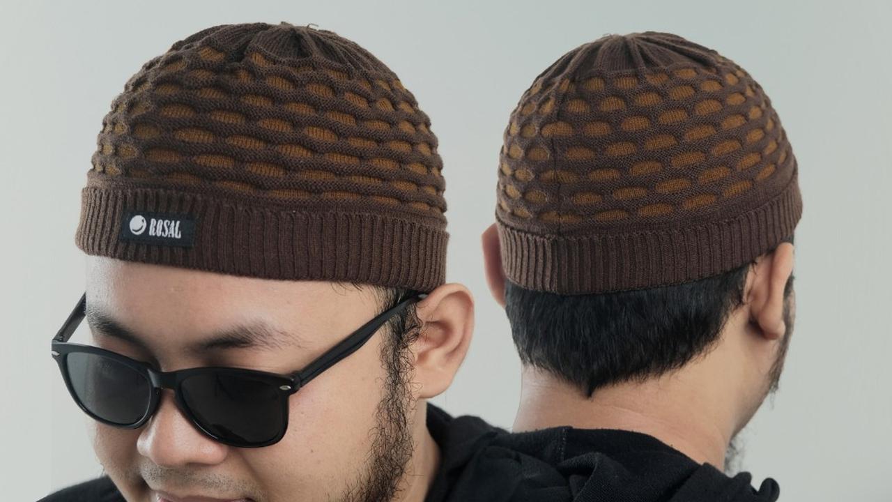 rekomendasi model peci pria untuk lebaran 2025