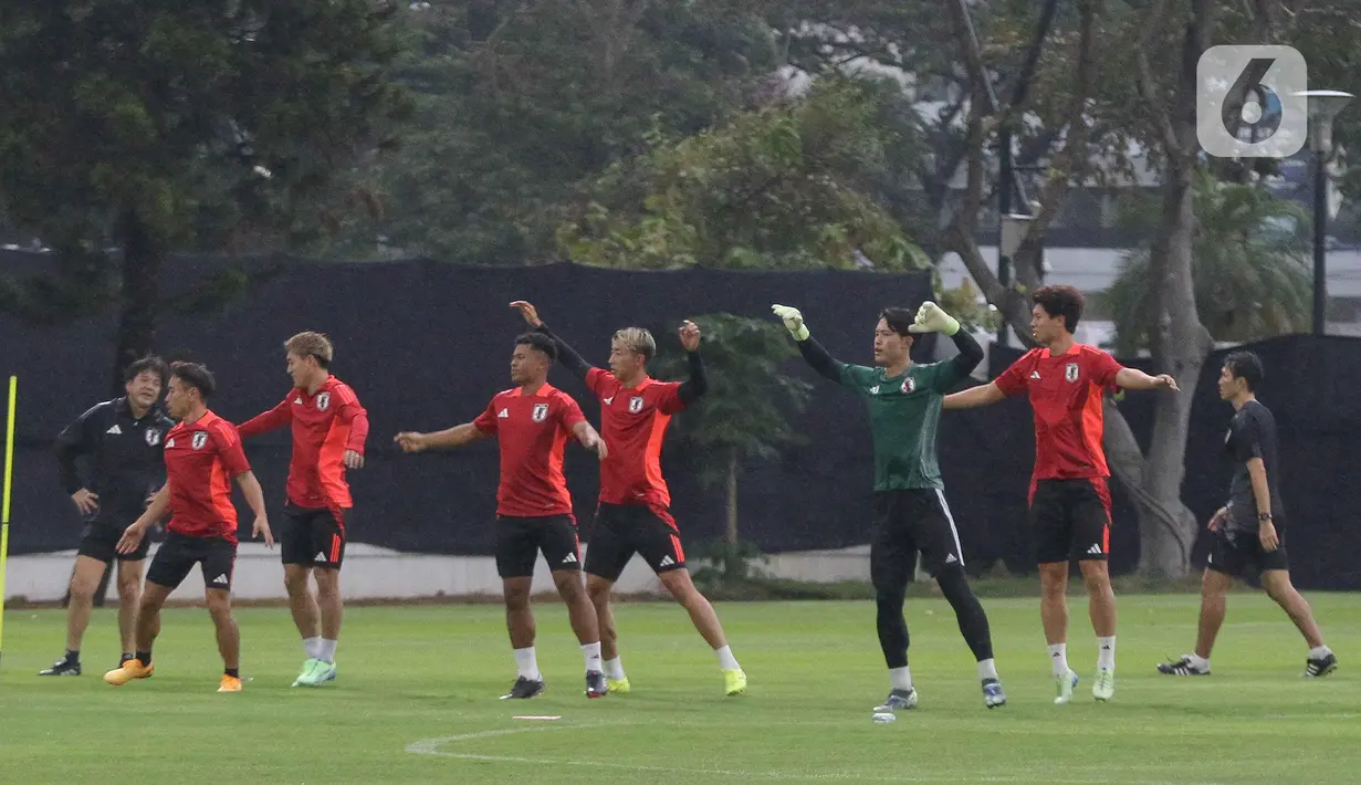 Latihan tersebut sebagai persiapan jelang menghadapi tim nasional Indonesia pada lanjutan Putaran Ketiga Kualifikasi Piala Dunia 2026 Zona Asia Grup C. (Liputan6.com/Herman Zakharia)