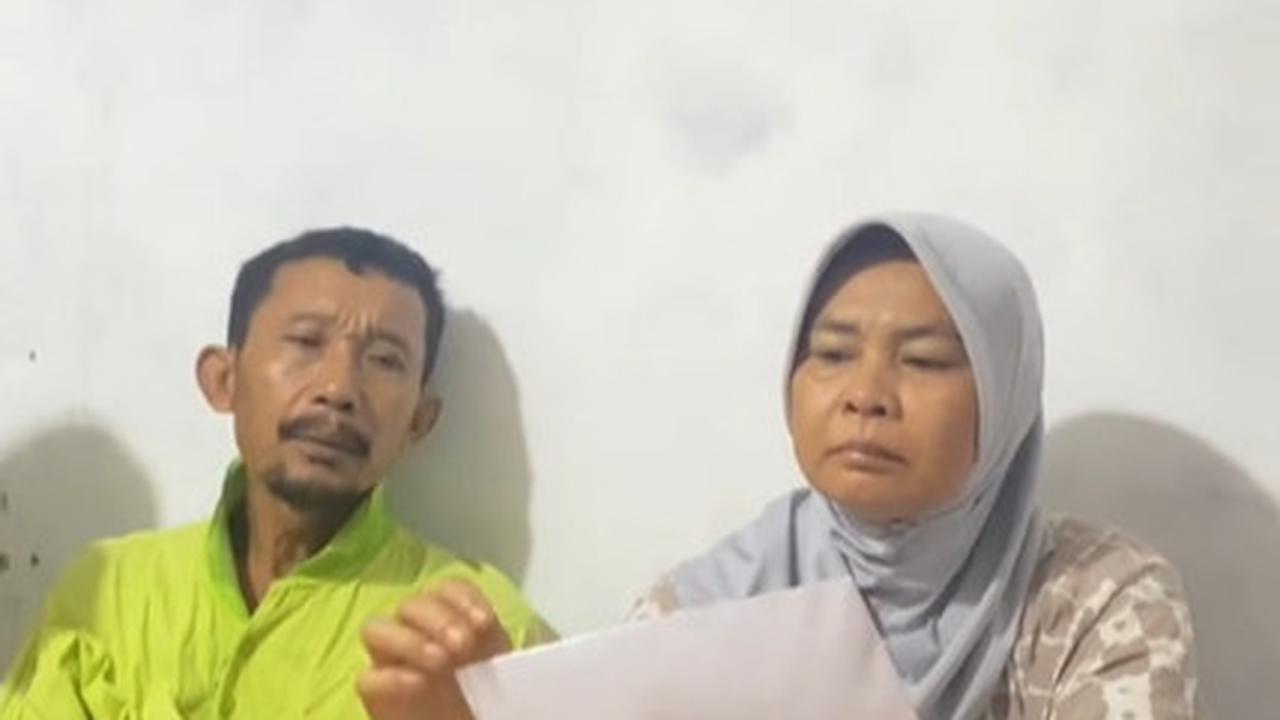 Momen Wanita Beri Kejutan Umrah untuk Keduanya, Tangis Bahagia Ibunda Bikin Haru Warganet
