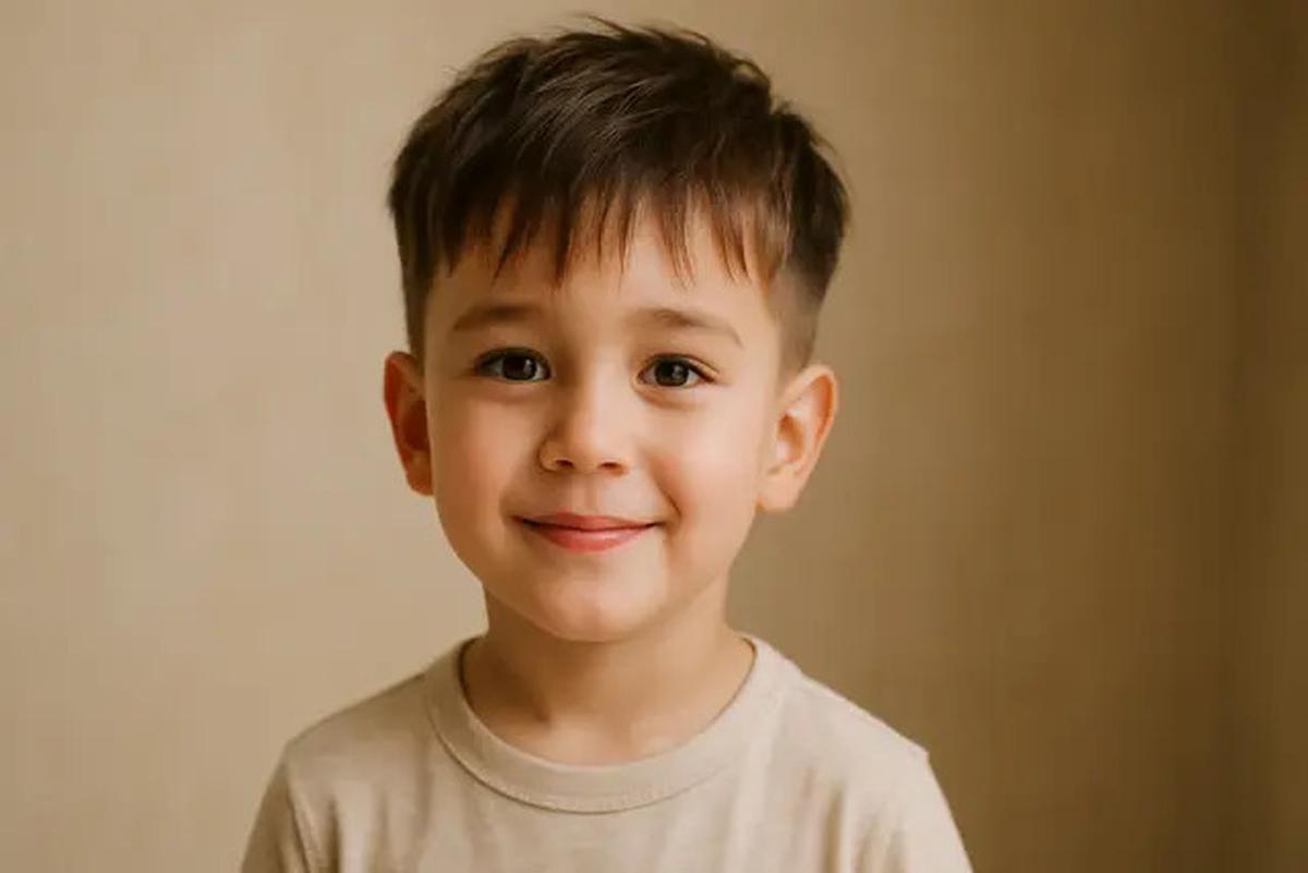 12 Model Rambut Poni Anak Laki-Laki ala Korea yang Lagi Tren