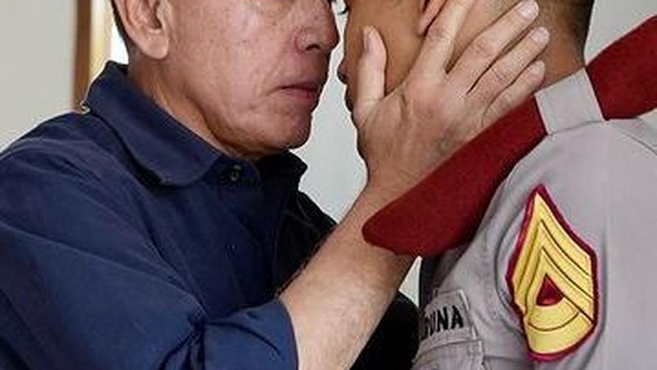 Ucapan dan doa tidak hanya datang dari Iwan Bule saja. Tidak sedikit dari masyarakat luas yang memberikan ucapan dan doa dalam kolom komentar. <br>