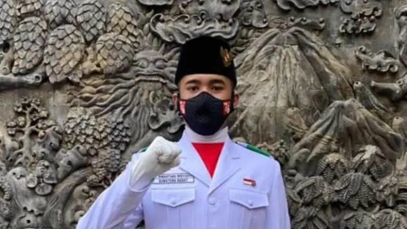 M. Bimantara Widyanto, komandan pasukan delapan dalam pada Upacara Penurunan Bendera Merah Putih di Istana Merdeka pada Selasa sore, 17 Agustus 2021. (Liputan6.com/ ist)