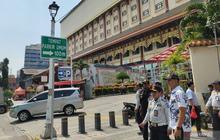 Dishub DKI Pasang Plang Arahkan ke Parkiran Resmi Glodok, Atasi Parkir Liar