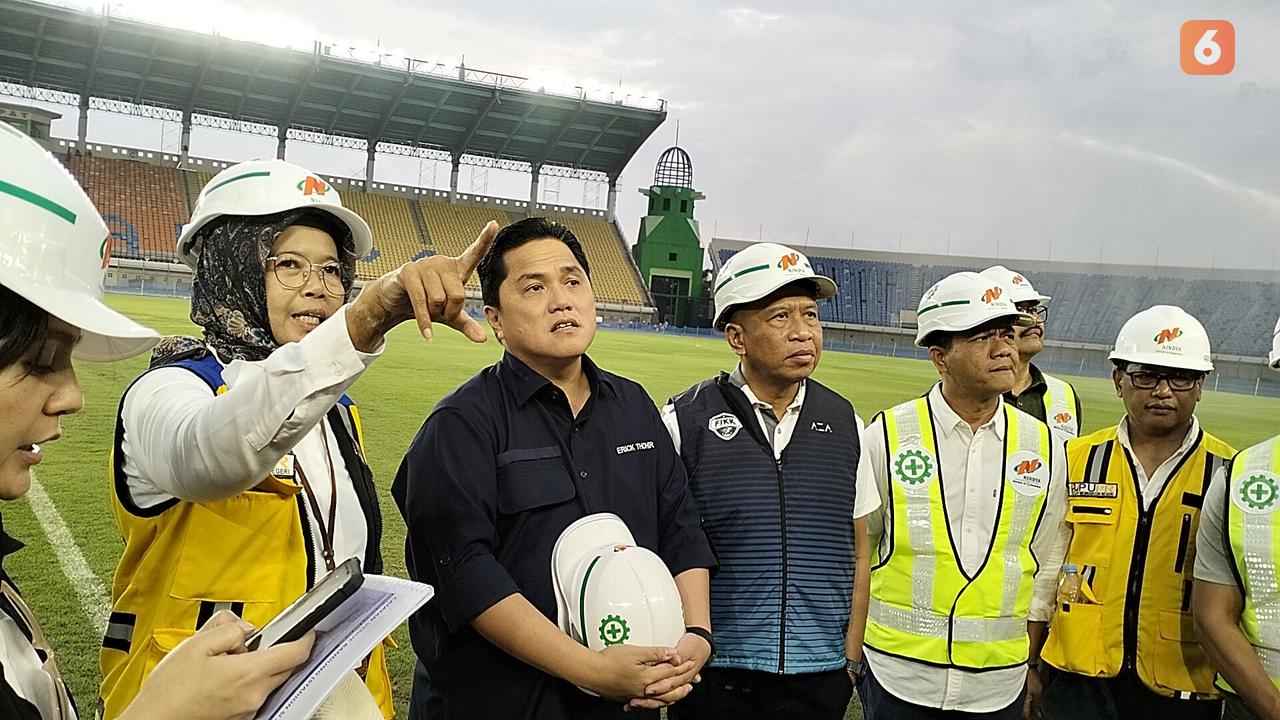 FOTO Erick Thohir Meninjau Stadion Si Jalak Harupat