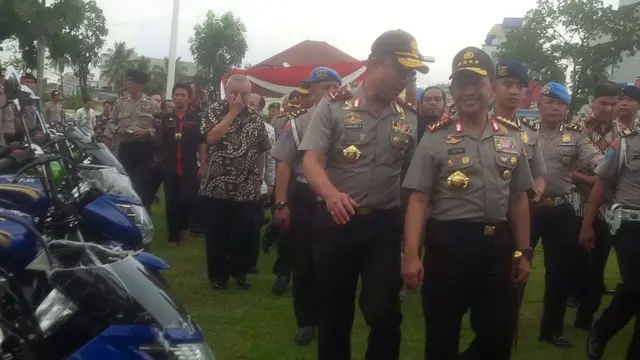 Kapolda Sumsel Irjen Pol Agung Budi Maryoto bersama Kapolri Jenderal Tito Karnavian (Liputan6.com/Nefri Inge)